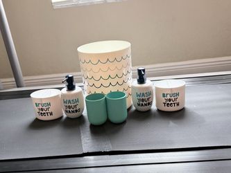 7 Piece Bathroom accessory Set