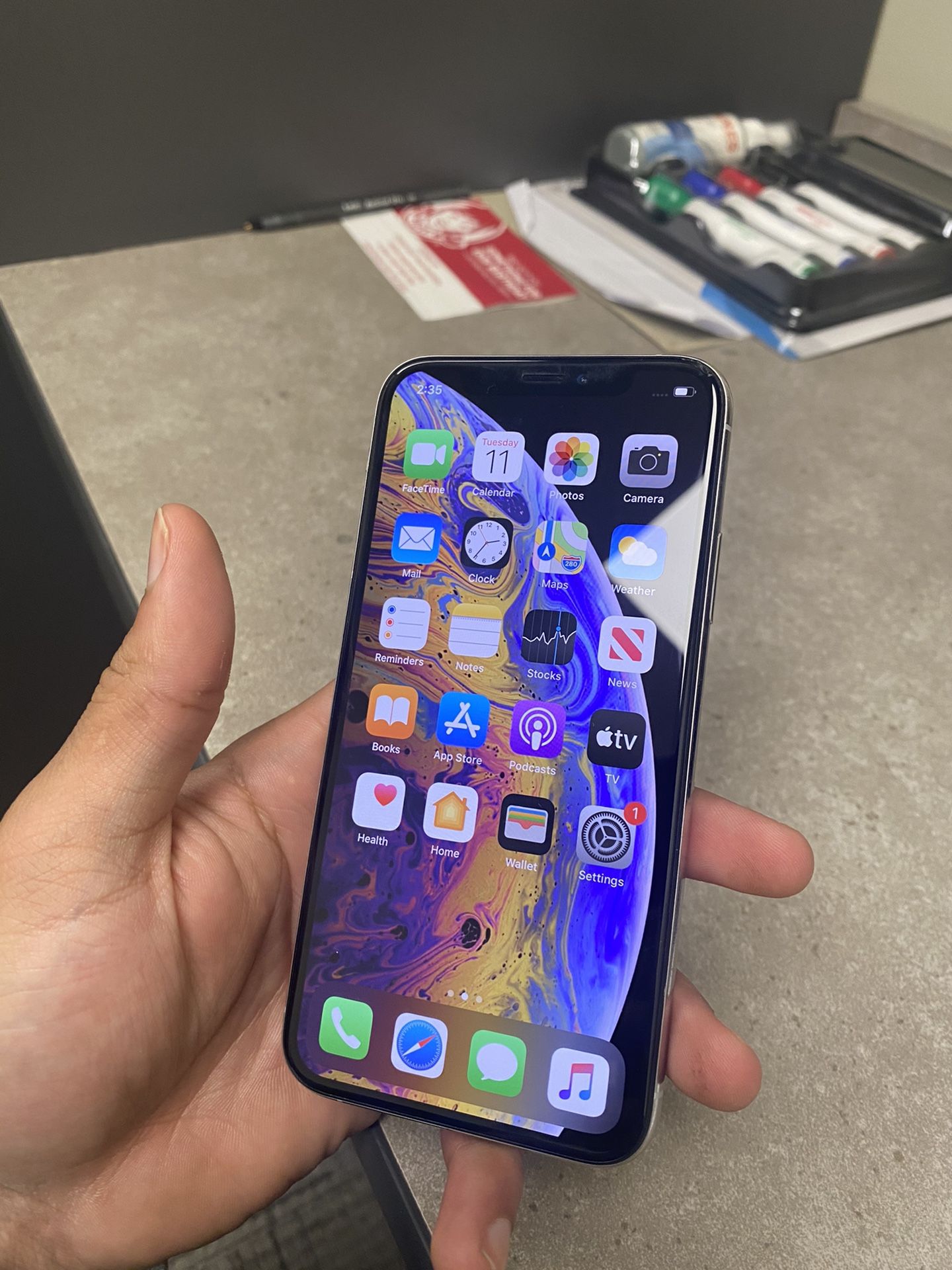 Mint condition iPhone XS 256gb