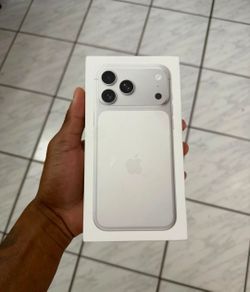 Apple iPhone 17 pro 256gb unlocked new sealed