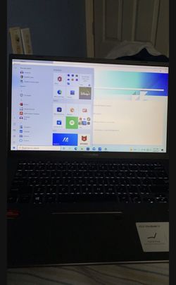 LAPTOP- Asus Vivobook 14 Ryzen Processor W/Mic