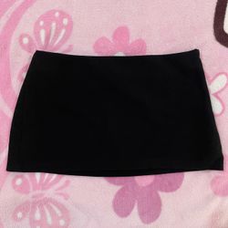 Edikted Black Mini Skirt - Size: XS