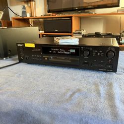 Sony MDS-JB920 MiniDisc Recorder / Player (READ)