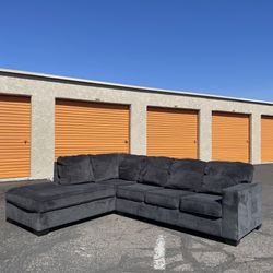 Almost New Sectional (Free Delivery)