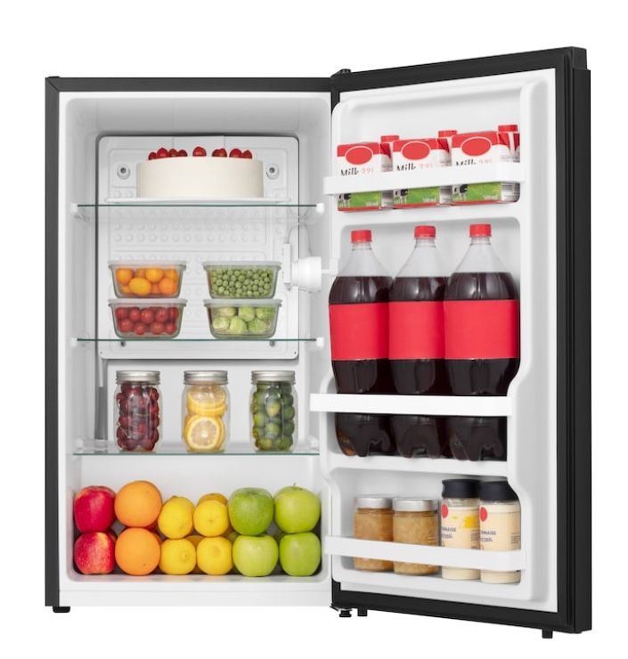 Hisense 3.3-cu ft Mini Fridge (Black) ENERGY STAR