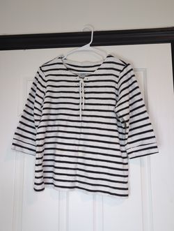 Medium striped nautical 3/4 sleeve top