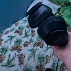 Bluetooth Headphones 