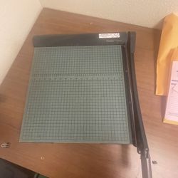 Paper Cutter - Premier 18”