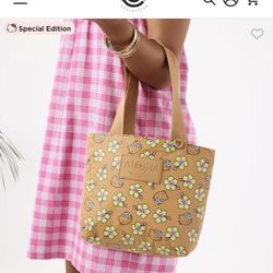 Aloha Collection - Hawaii Special Exclusive - SOLD oUT Hello kitty Special Edition- NWT 