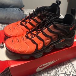 Nike Air Vapor Max Size 10