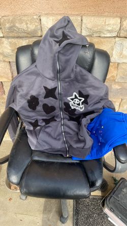   This is an Actorwet gray zip-up hoodie 