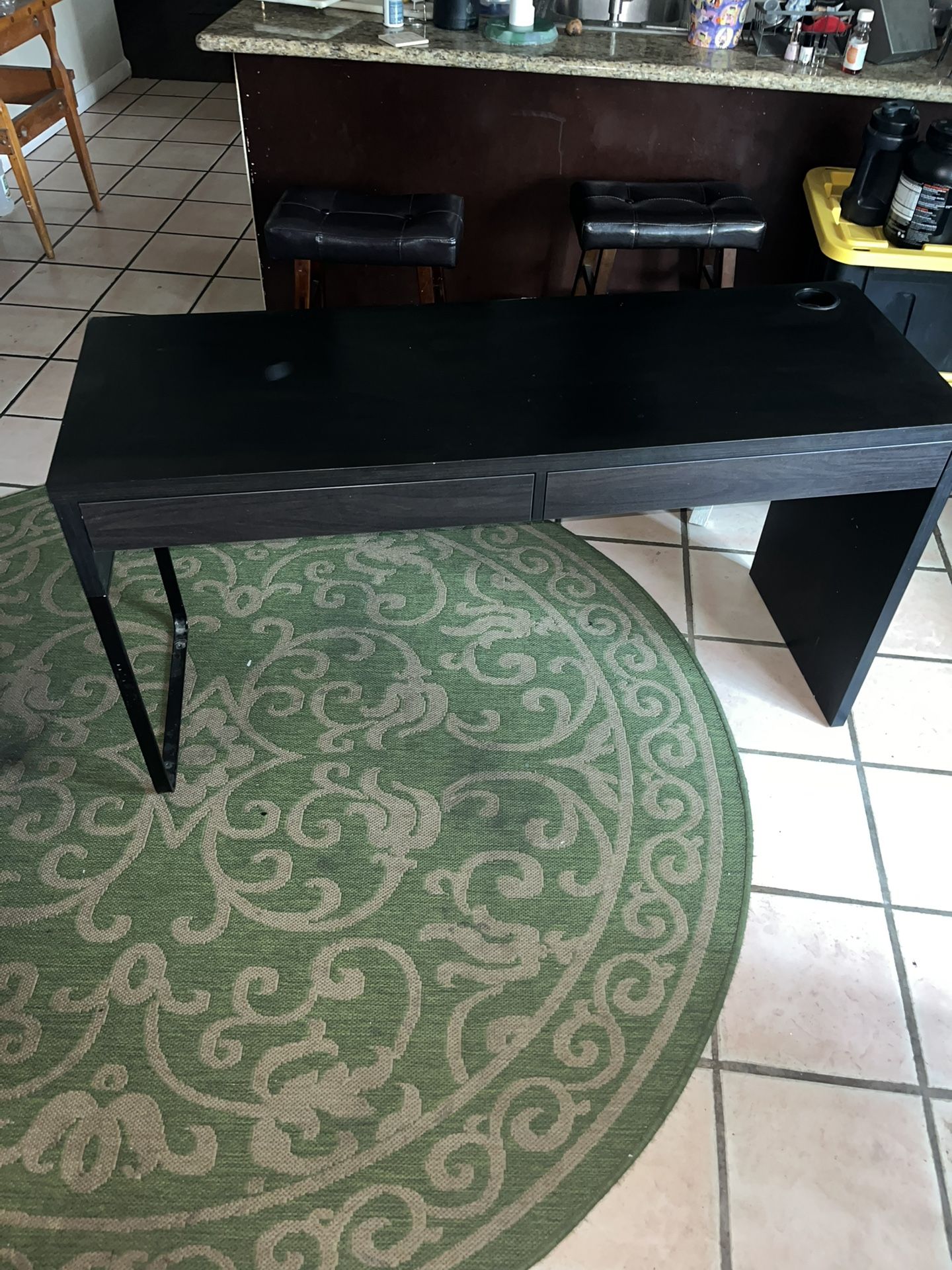 IKEA MICKE Desk