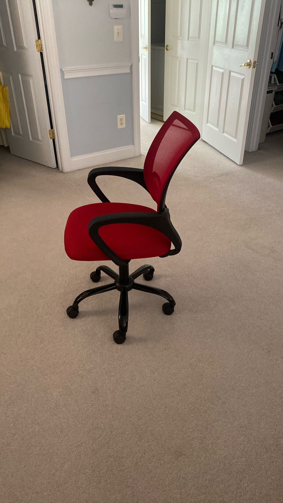 Red Mesh Chair Excellent Condition