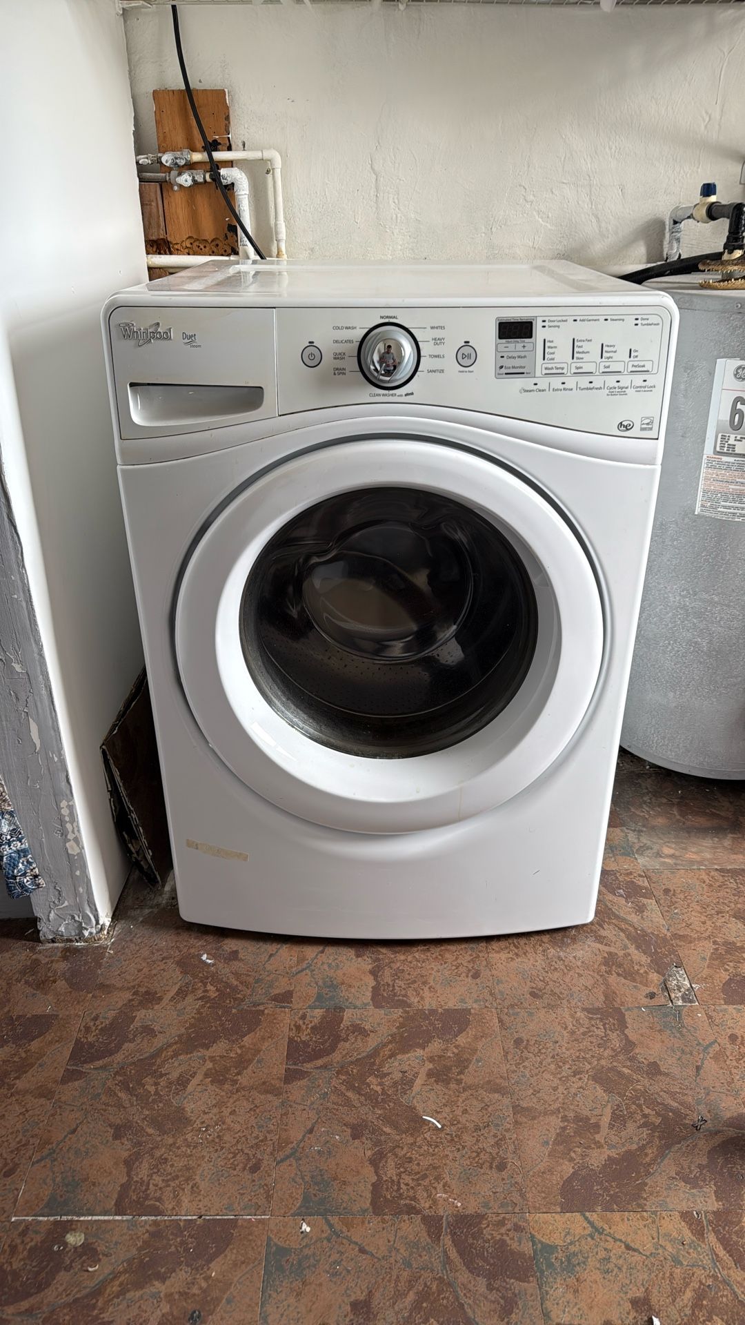 Whirlpool Duet/steam . Washer Machine. $200B/O
