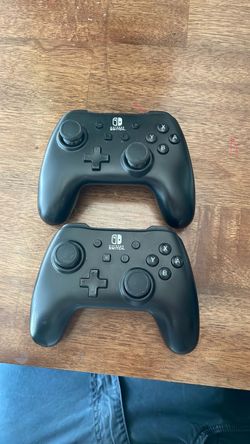 Nintendo switch controllers