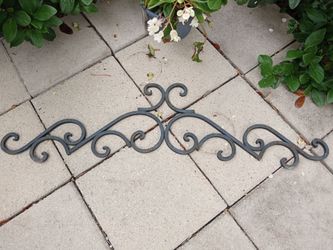 wrought iron outdoor decoration just needs to be repainted see pictures