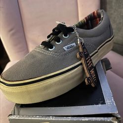 Era LX Vans Size 5 M 