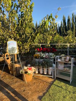 Flower Bar Setup