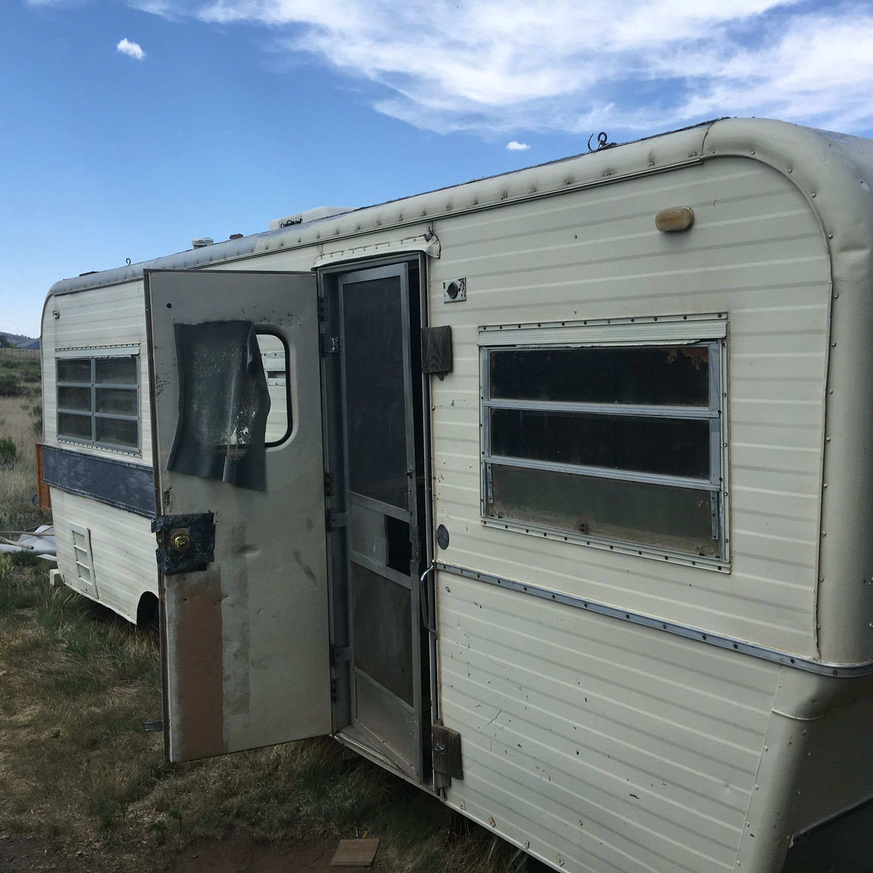 16’ travel trailer