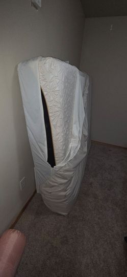 Queen bed