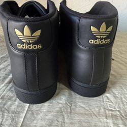 New Adidas Shoes  Size 13