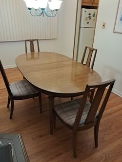 Dinning Room Table