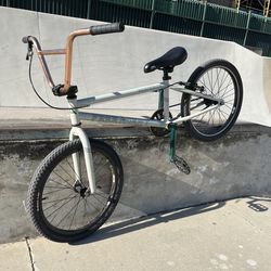 Green free agent track bike