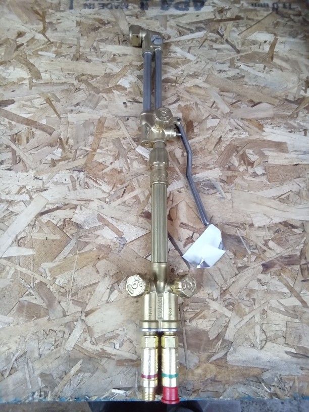Brand New Victor Torch