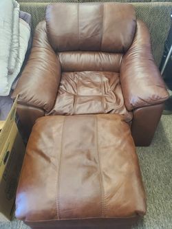 Lounge Chair with Ottoman
