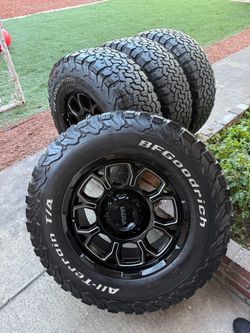 Chevy silverado wheels and tires Yukon sierra avalanche wheels