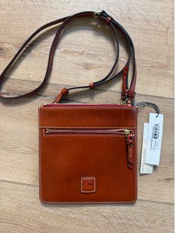 NWT - Dooney & Bourke Chestnut Brown Leather Messenger Crossbody