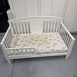 White toddler bed
