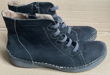 Bamtastic spring step sole zipper and laces suede ankle black boots Size 39