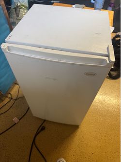 Mini fridge