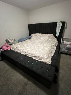 King size storage frame! Steal!