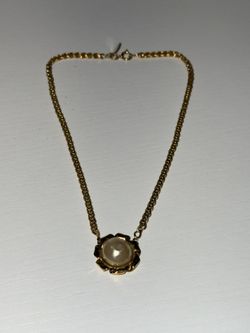 Authentic chanel Necklace Vintage