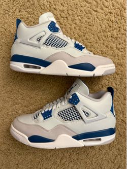 Size 8.5 (Excellent condition , no box) - 2024 Air Jordan 4 retro military blue