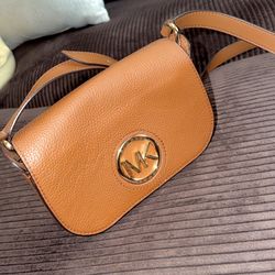 Michael Kors  rossbody