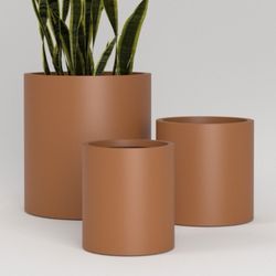 BRAND NEW Lightweight Fiberglass Planter (Jay Scotts Rio Grande Matte Terracotta) – $250