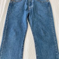 Levi’s Men’s Light Blue 501 Jean’s (Size W32 x L32)