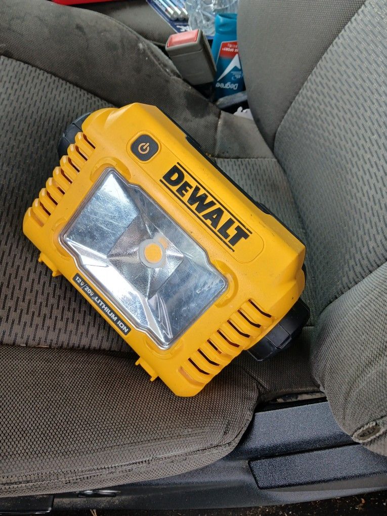 Dewalt Flash Light
