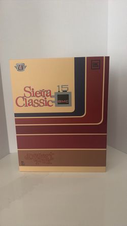 🔥 M2 Machines GMC Sierra Classic 15 Desert Fox Shadowbox 🔥