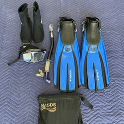 Snorkel / Scuba Gear - Excellent Condition 