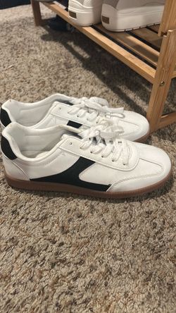 Women’s no boundaries shoes