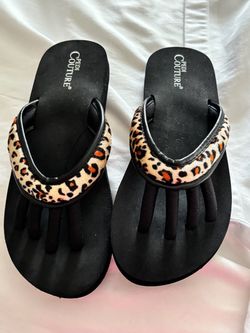 Pedi Couture Leopard Print Flip Flops