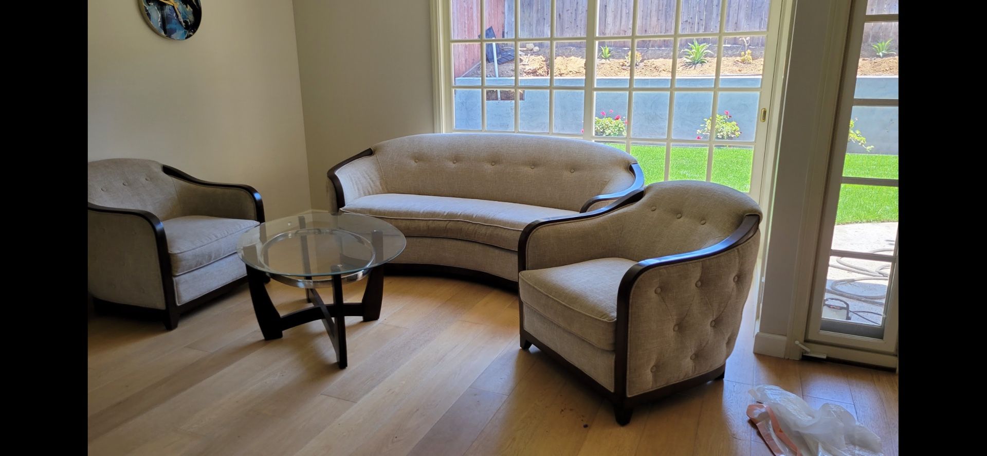Modern 3-Piece Sofa Set with Glass Coffee Table – Excellent Condition!