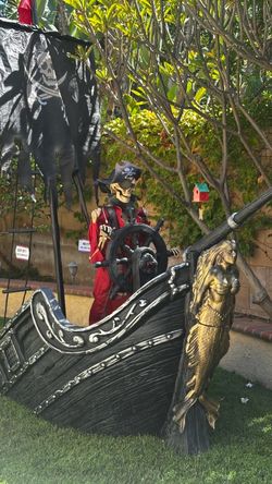 Halloween Pirate Ship (firm price )