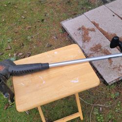 Black and Decker String Trimmer 