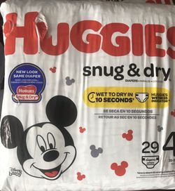 Huggies snug & dry size 4