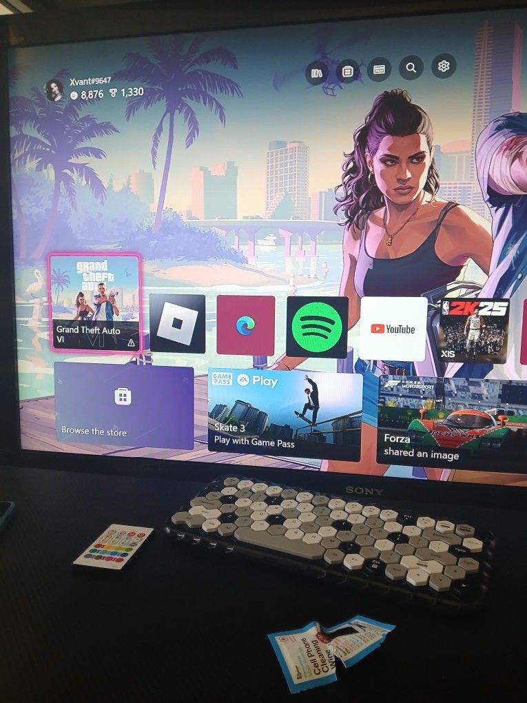 Xbox Series S With Gta 6 Downloaded 2k25 Roblox Etc