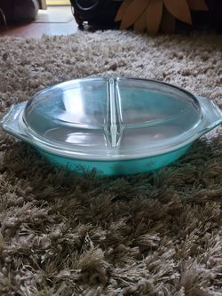 Besutiful vintage pyrex